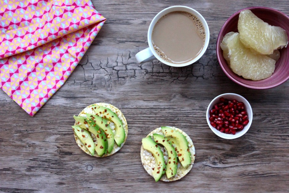 friggs majskakor med avokado, chiliflakes och flingsalt