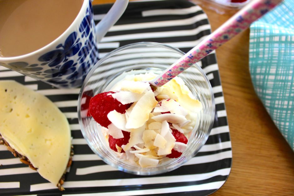 Rysk yoghurt med hallon och kokos, lchf, lowcarb